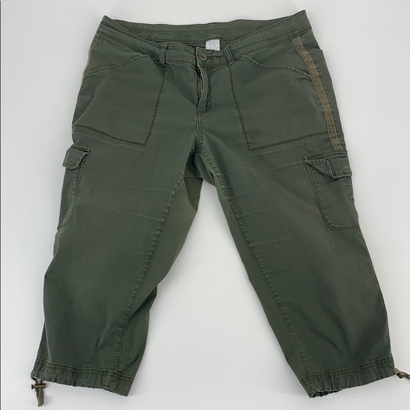 time and tru capris plus size